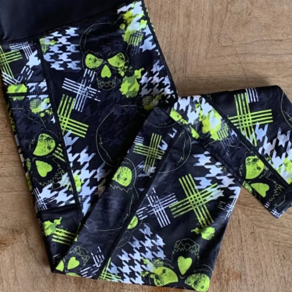 Constantly Varied Gear | CVG | Original Abstract Skulls | Capri Leggings